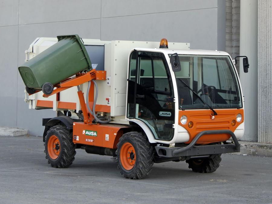  AUSA M 250 M 2008 года  (фото 6 из 15)